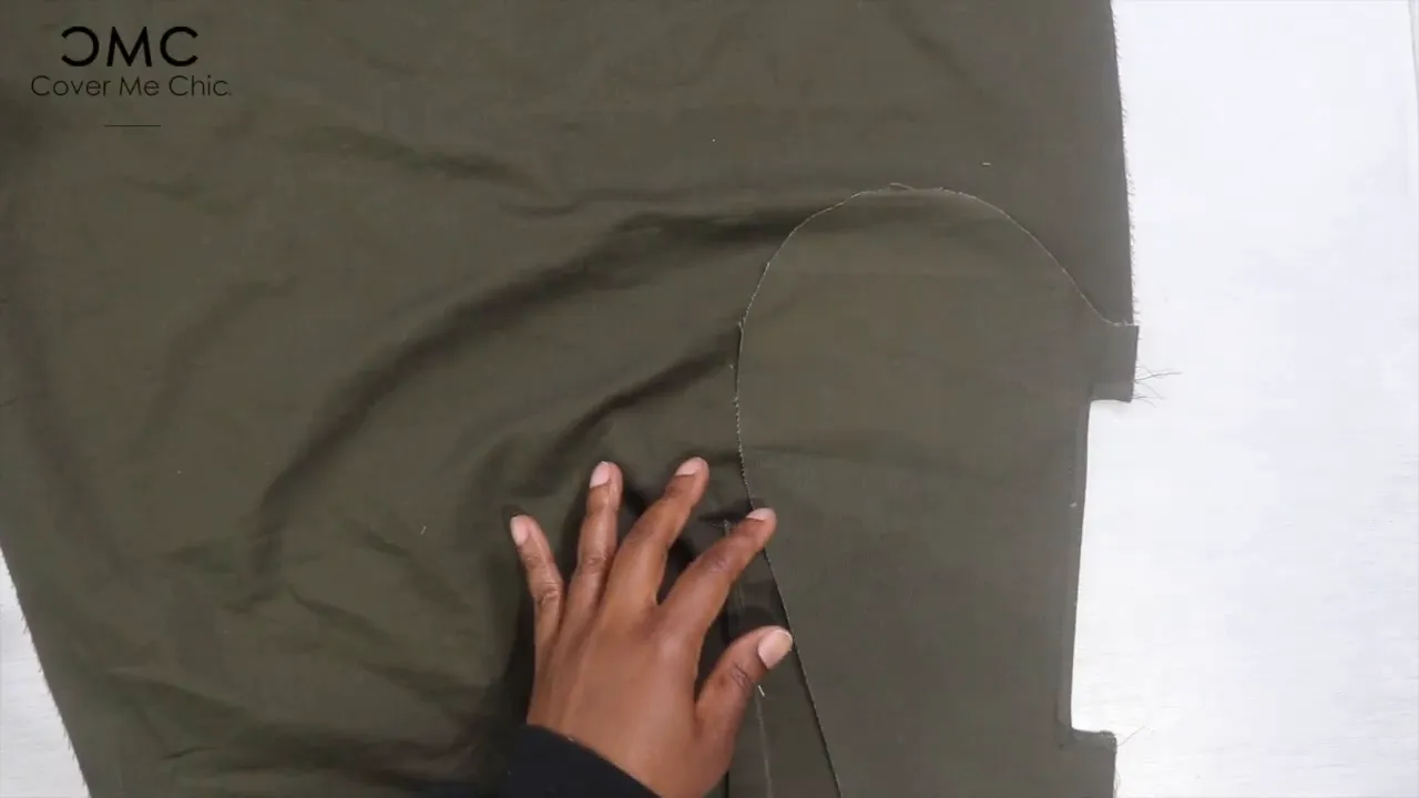 Attaching the pocket to the front skirt and sewing skirt seams